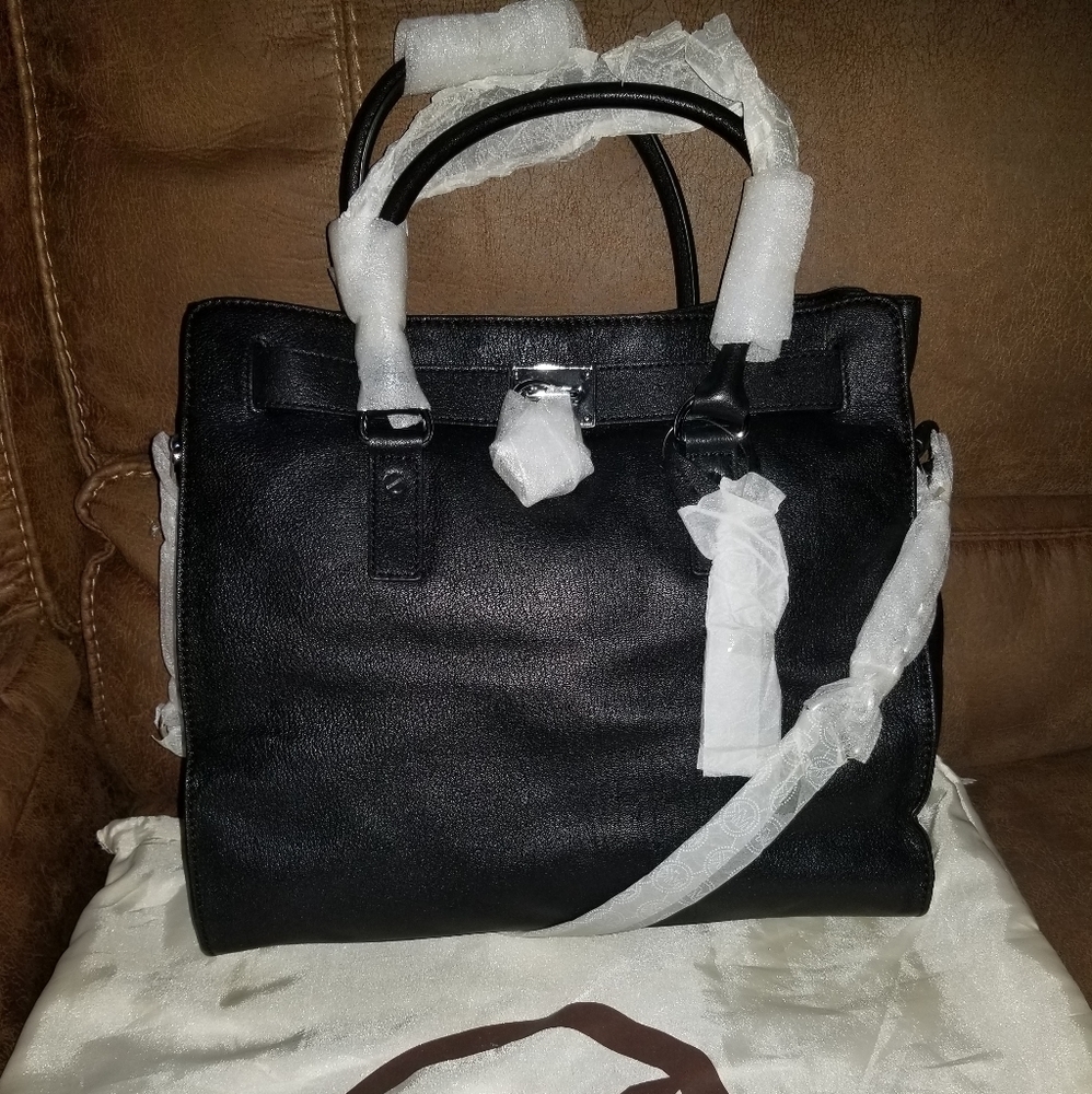 Michael Kors Hamilton Tote - Picture 2 of 7